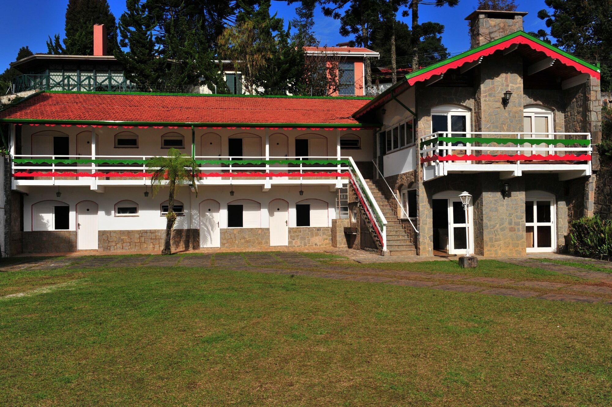 Pousada Villaggio Di Roma Campos do Jordão エクステリア 写真